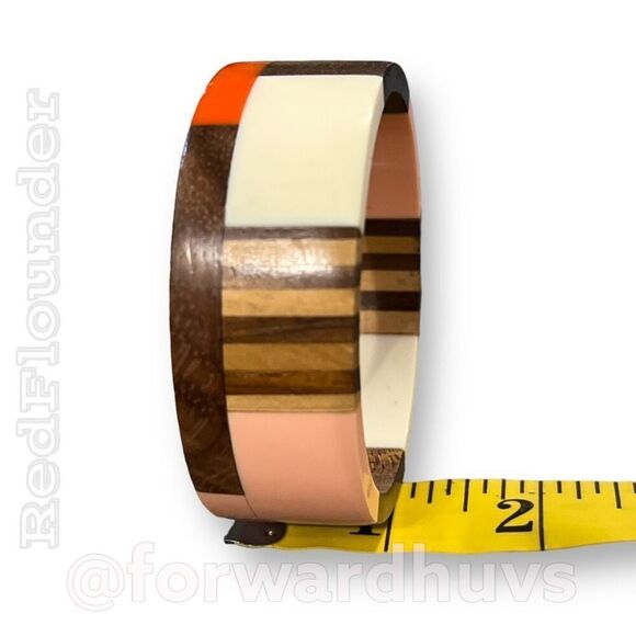 Vintage Style Bohemian Chunky Plastic and Wood Inlay Bracelet - Picture 6 of 7